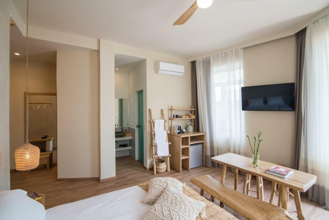 Ederlezi Boutique Hotel Athena Bagian luar foto